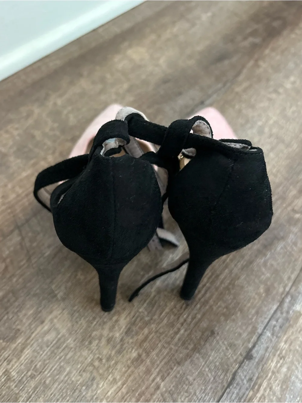 Women's Pink Pointed-Toe Ankle Strap Flats